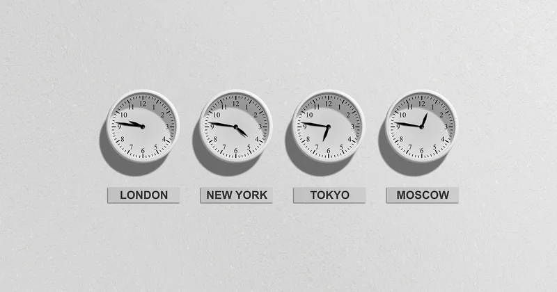 Combien vaut une horloge vintage des années 50 ?