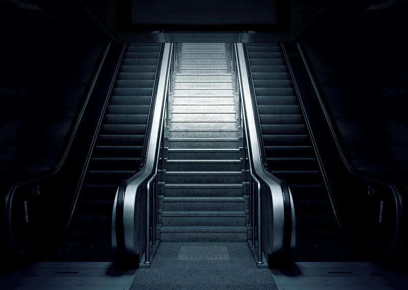 Stannah monte escalier droit : guide complet et prix 2026