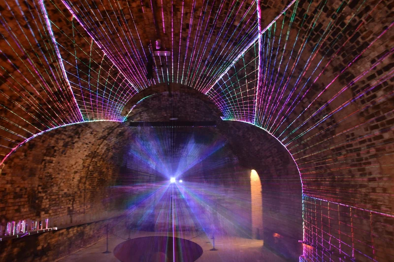 Combien coûte réellement une cave à vin sous escalier ?