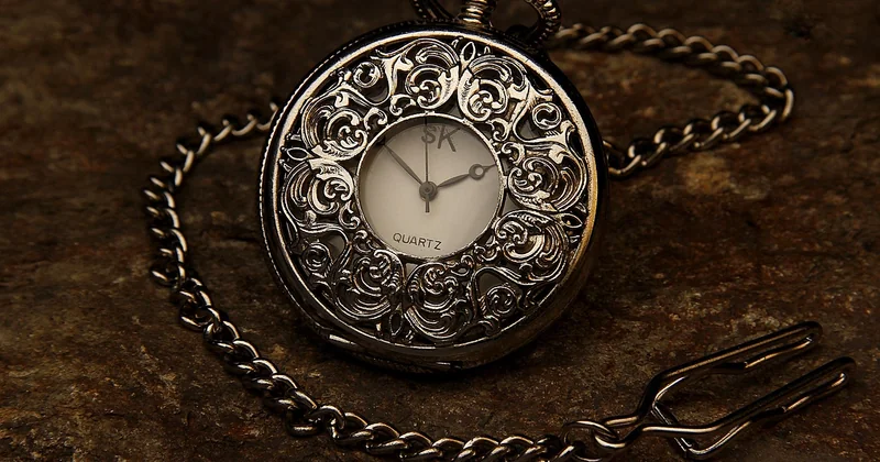 Identifier la marque et dater son horloge